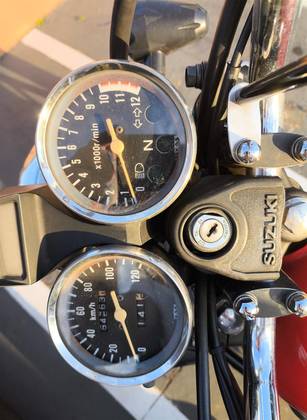 SUZUKI INTRUDER 125 SUZUKI INTRUDER 125